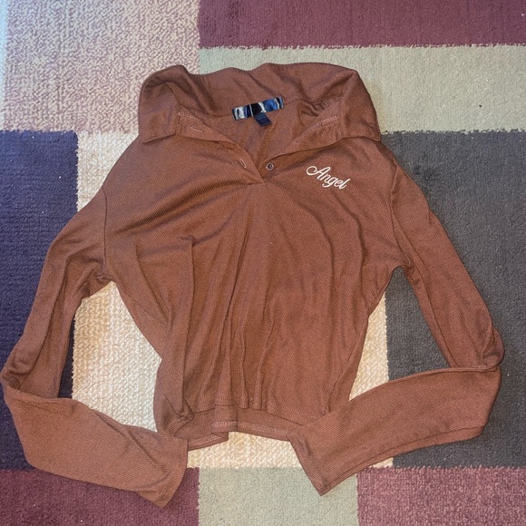 Y2K ANGEL TOP🤎 - Picture 1 of 3